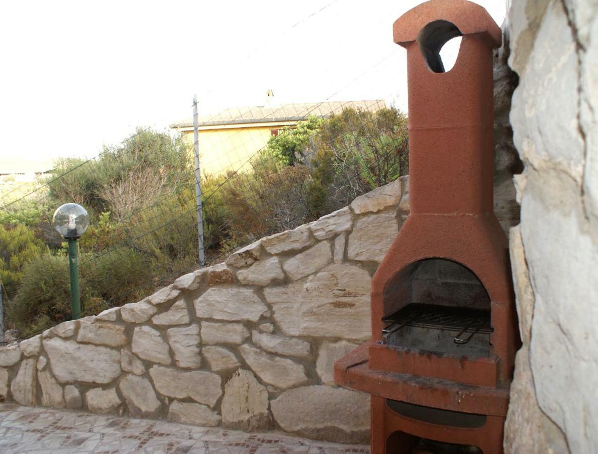 Casette Del Maestrale E Dello Scirocco Sant'Antioco Bagian luar foto